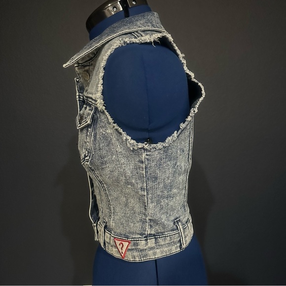 Guess jean vest size S - Picture 3 of 4